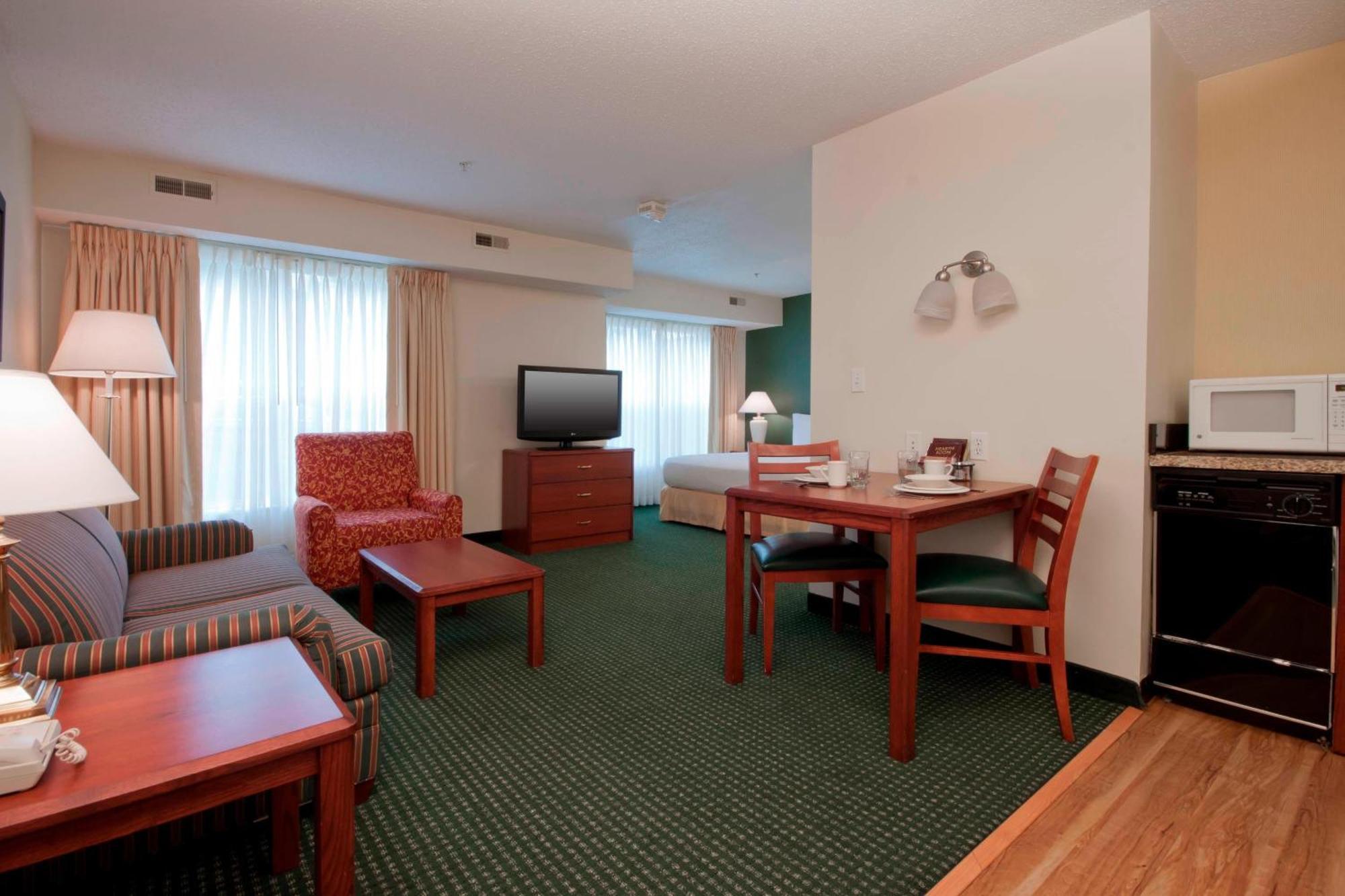 Residence Inn By Marriott Tulsa South Экстерьер фото